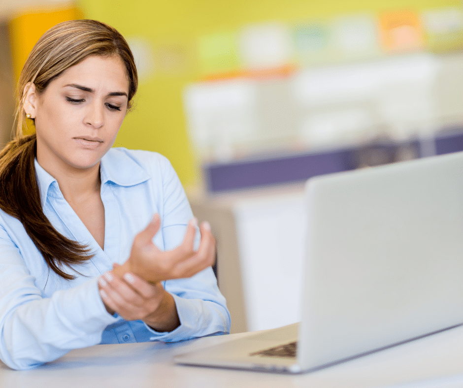 Woman with carpal tunnel syndrome